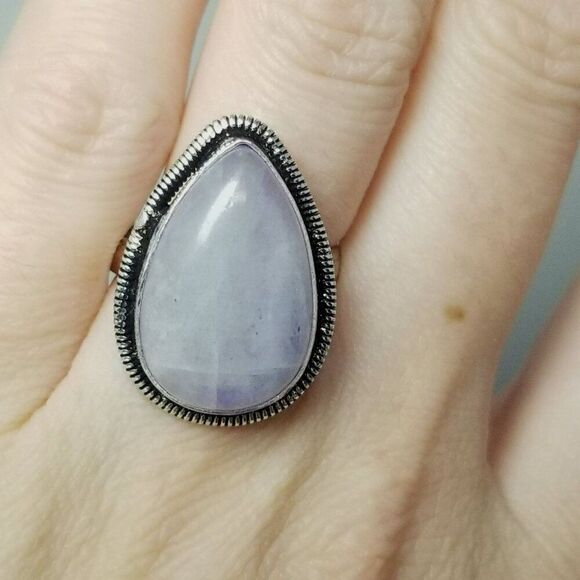 Vintage Drop Shape Cabochon Stone Ring, Bezel Set Silver Tone size 6.5, Estate - Picture 2 of 8
